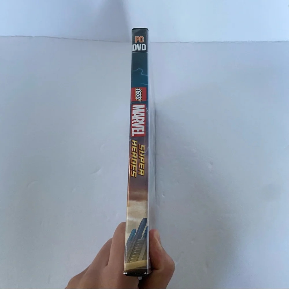 LEGO Marvel Super Heroes (PC, 2013) Complete In Box.